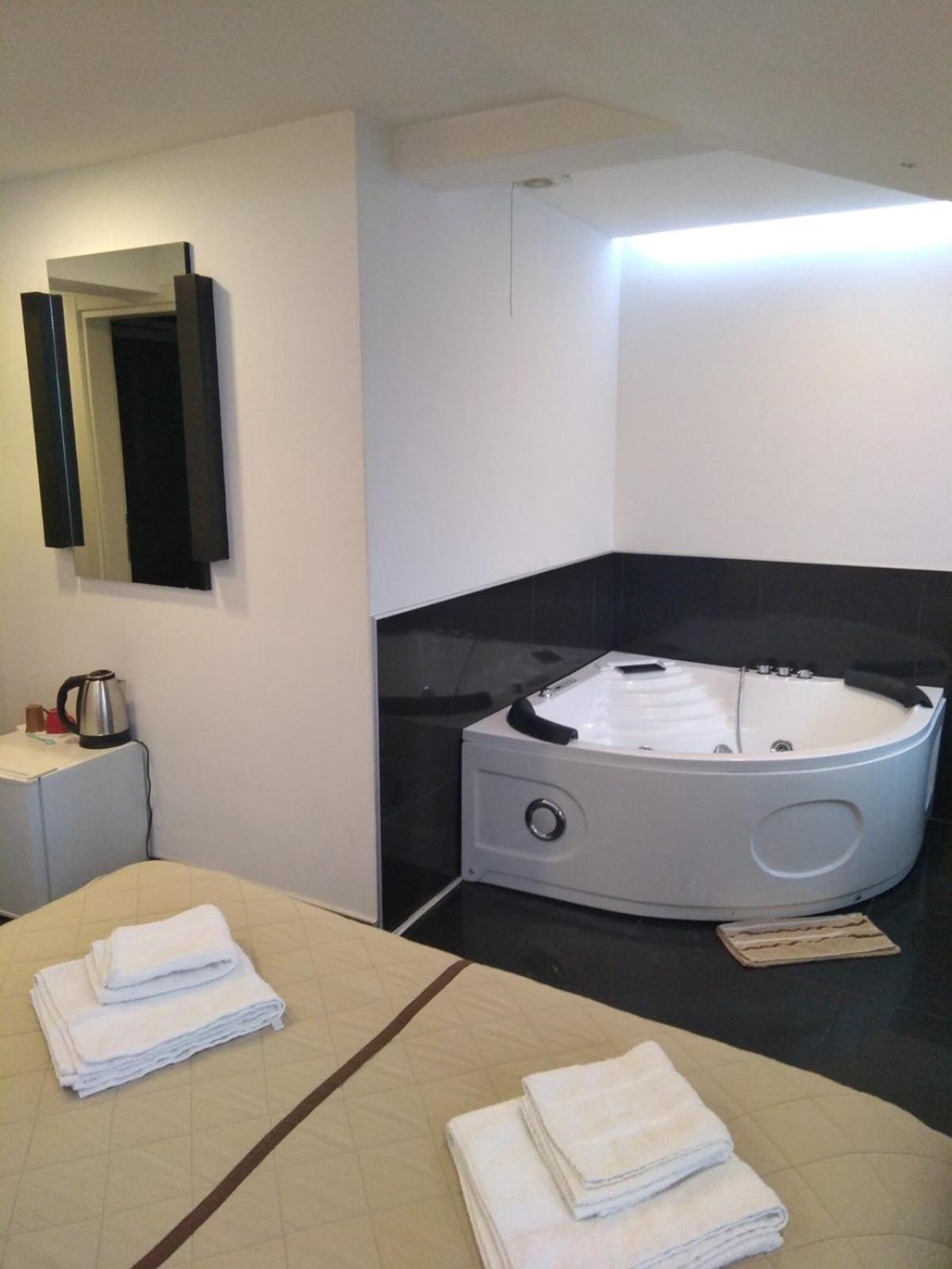 Agent Lux Apartments Jagodina Δωμάτιο φωτογραφία